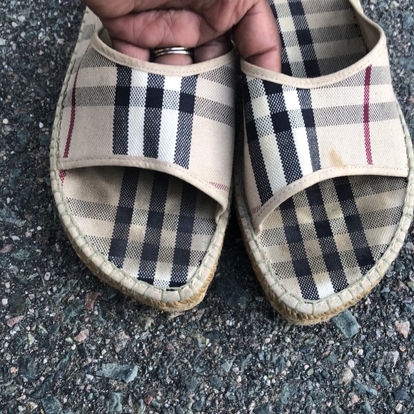 Burberry Multicolor Ladies Beach House Slippers Sandals Size 41 EU - Picture 4 of 11